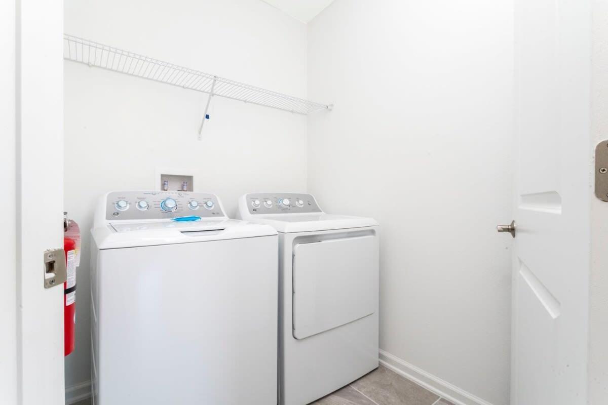 Casa vacanze Family Friendly 2 Bd Close To @champions Gate 8899 *